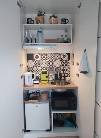 A L'Oree Des Pins - Gite Et Spa De 30 M2- Home Cinema Et Massage En Sup 쿠주-레-팡 외부 사진